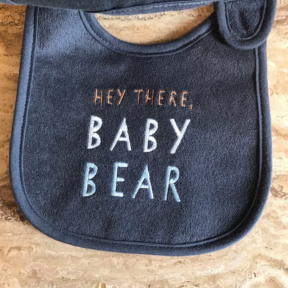 Carter’s Little Baby Basics 4 pack Bibs - Picture 7 of 7